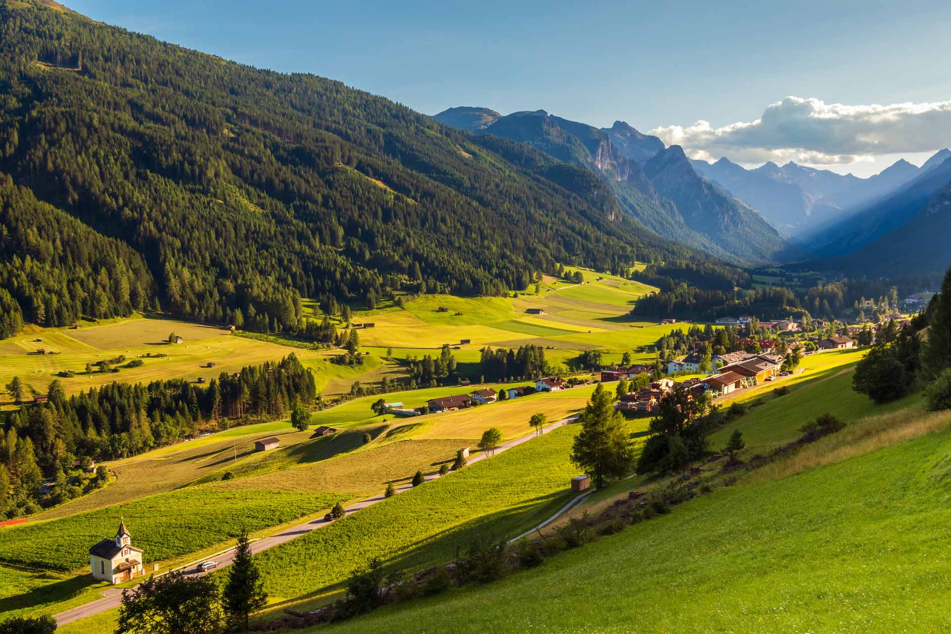 Sonniges Gschnitztal in Tirol